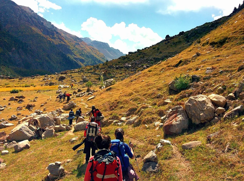 Trekking in Domail in Kashmir