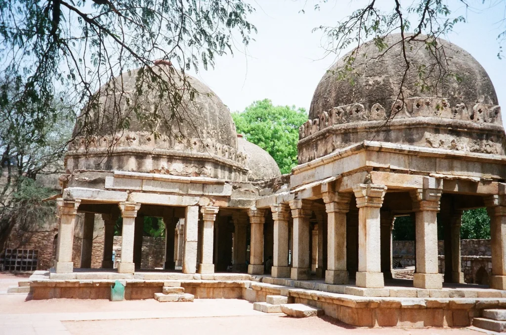 Hauz Khas Village in Del