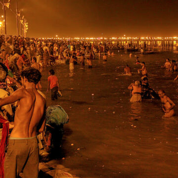 Crowd at Ganga Ghat in Mahakumbh