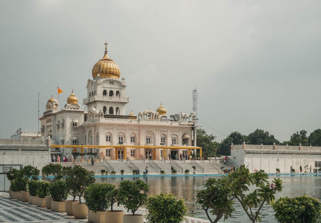 Bangla Sahib Gurudwara in Ne Delhi during evening
