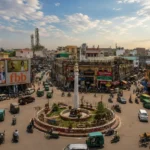 Lucknow chauraha market, shopping in lucknow