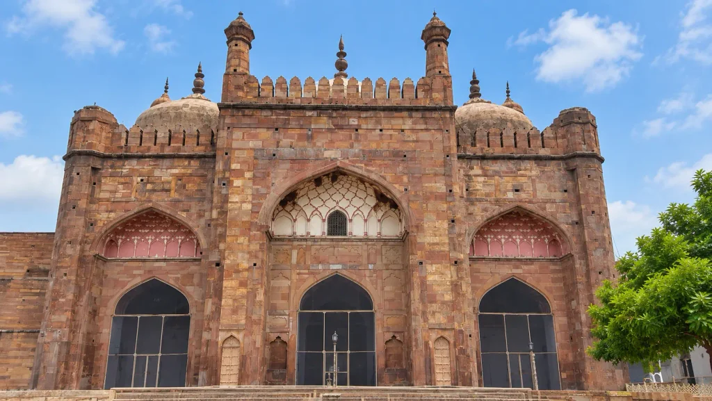 A Daylight view of Alamgir Mosque in Varanasi an offbeat place in Varanasi