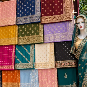 Shopping in Varanasi Markets